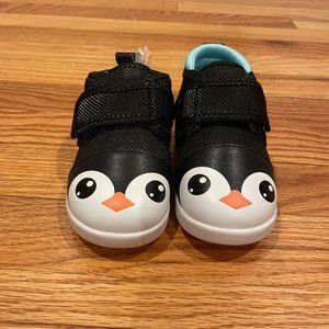 Ikiki Penguin Squeaky Toddler Shoes